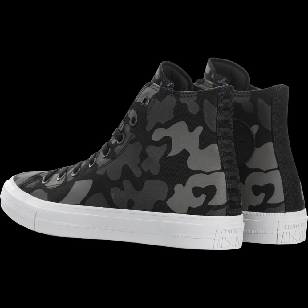 Converse Chuck Taylors High Rise